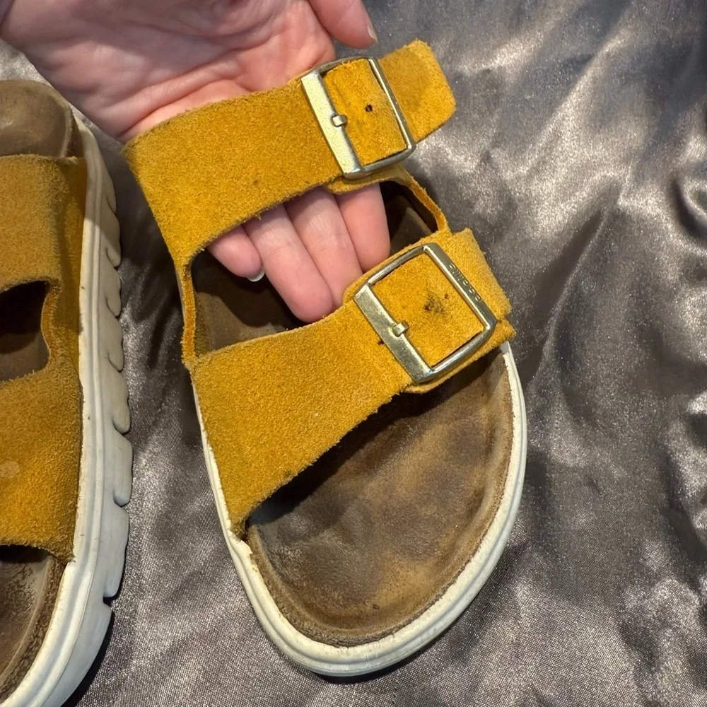 Birkenstock Papillio size 38 Suede Arizona Platform Sandals Gold Buckles w/ box - Picture 6 of 12